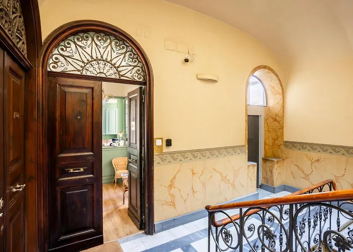 Donna Francesca Otel 4*